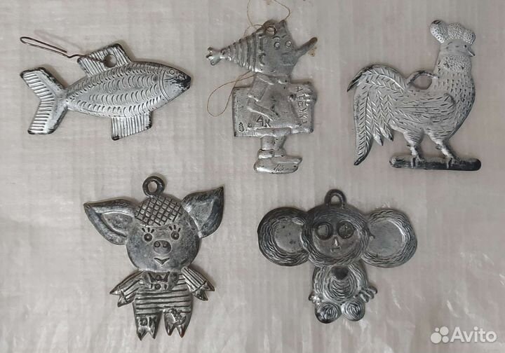 Новогодние игрушки и товары времён СССР