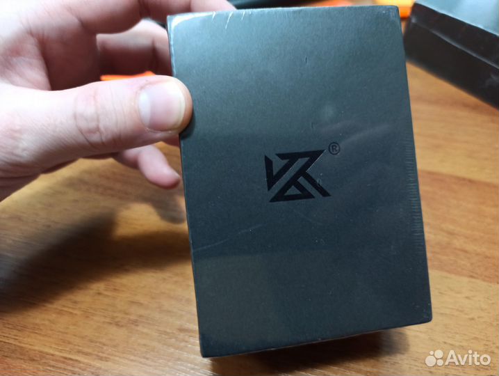 Проводные наушники KZ AS10, ZAX, ZSN Pro, AZ09