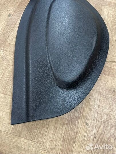 Накладка на торпедо левая Opel Omega