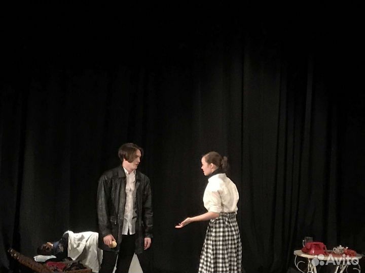 Преподаватель по актёрскому мастерству, сцен. речи