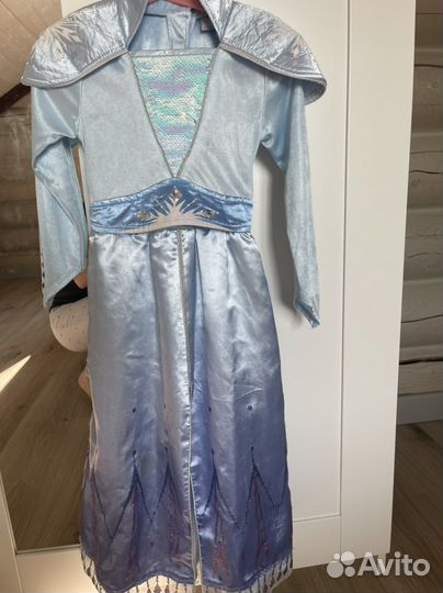 Костюм Эльзы+накидка в снежинках