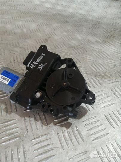 Моторчик стеклоподъемника задний левый Hyundai