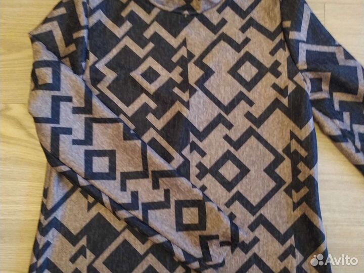 Свитер спортивный