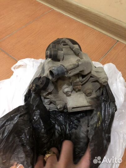 Компрессор кондиционера на Mitsubishi outlander 3