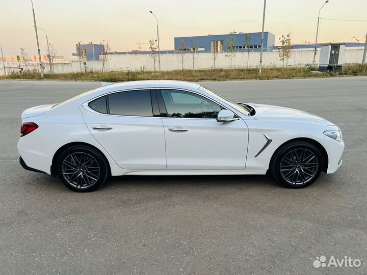 Genesis G70 2.0 AT, 2019, 94 144 км