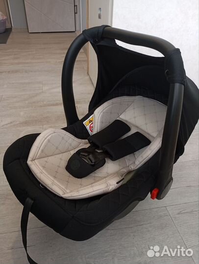 Автолюлька для новорожденных Happy Baby автокресло