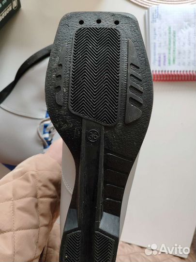 Лыжные ботинки детские 36 р-р