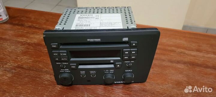 Магнитола hu833