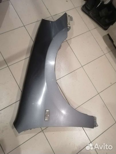 Крыло переднее правое Nissan teana j31