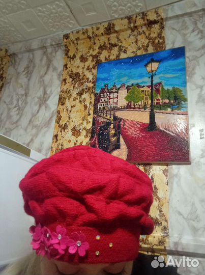 Берет новый женский