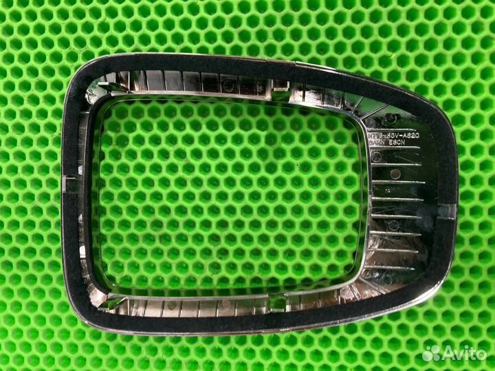 Накладка на консоль АКПП Acura Mdx YD1 J35A5 2004