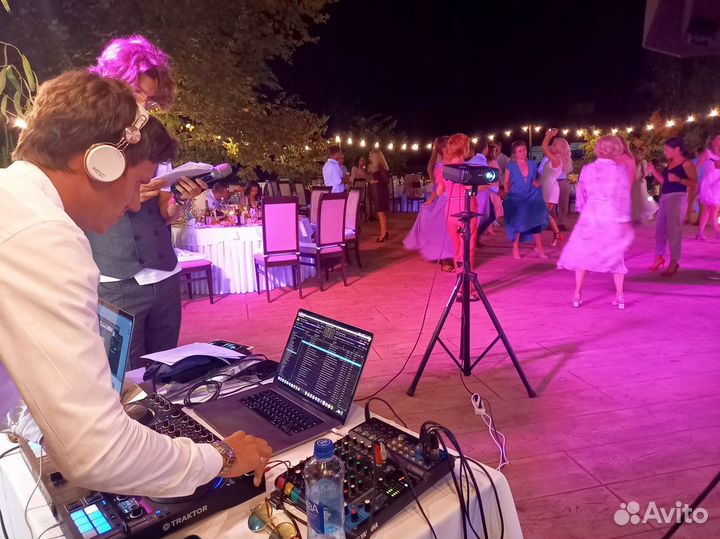 Аренда звука света радиомикрофонов