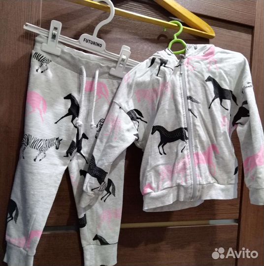 Спортивный костюм для девочки