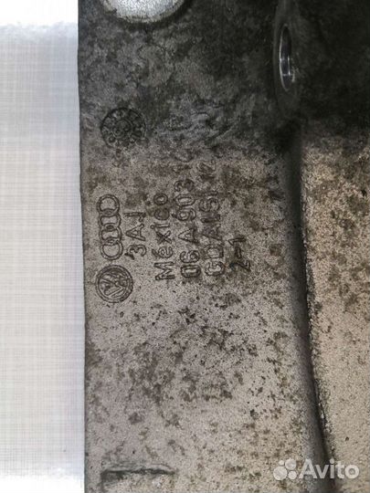 Кронштейн гура фольксваген гольф, жук