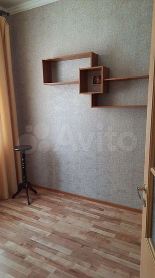 Комната 27 м², 1/3 эт.