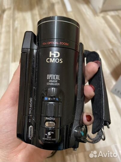 Видеокамера Canon Legria HF 20