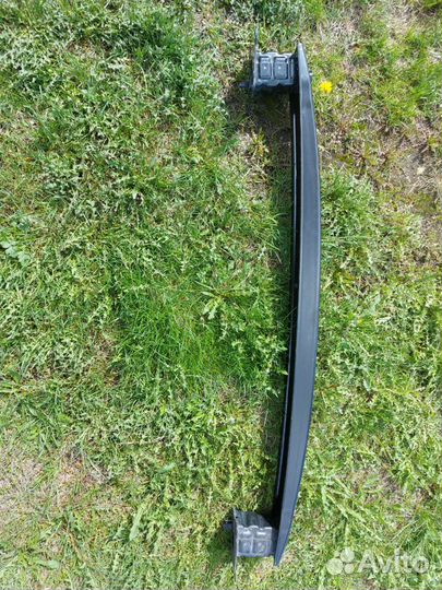 Усилитель бампера на skoda yeti