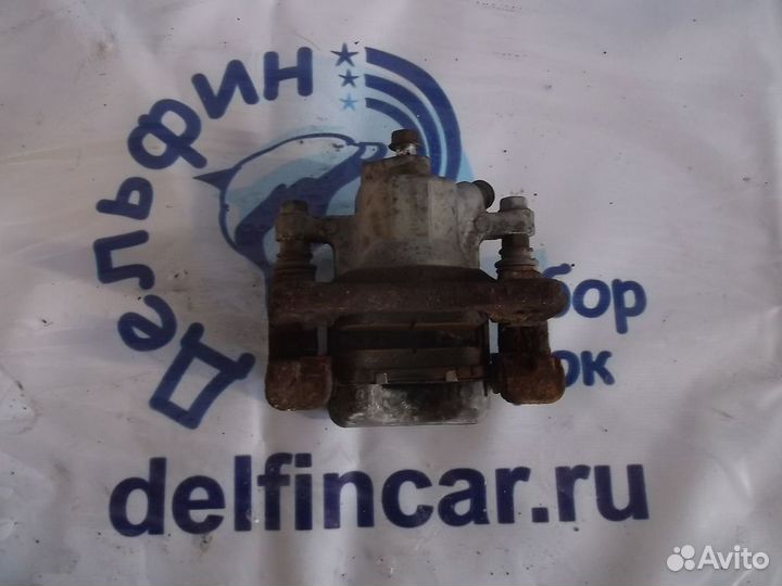 Тормозной суппорт задний левый toyota Camry V40 20