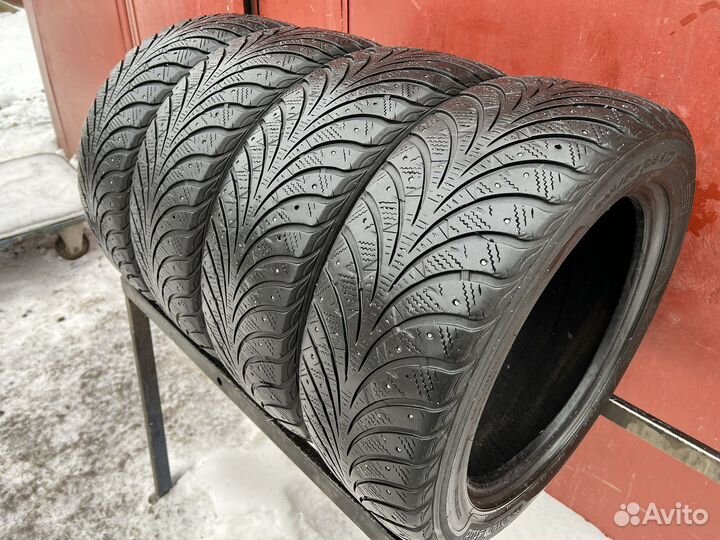 Sava Eskimo Stud 205/55 R16 91T
