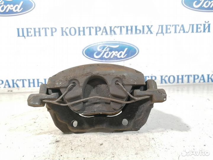 Суппорт передний правый Ford Focus 3 2011