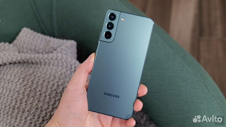 Samsung Galaxy S22+, 8/256 ГБ