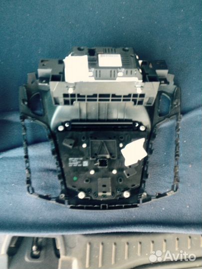 Оригинальная магнитольная панель на форд фокус 3 с