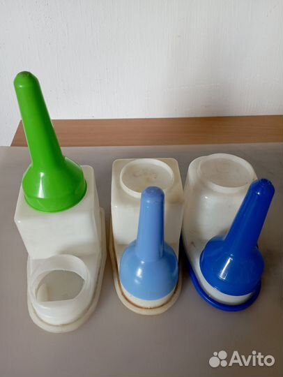 Контейнер для клея