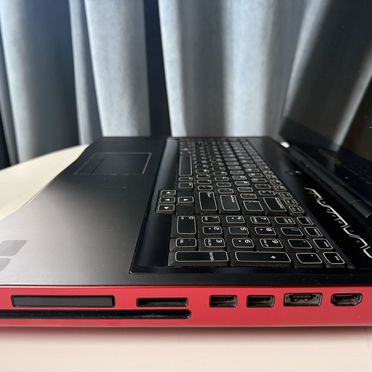Alienware M18x R2