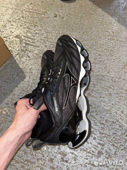 Mizuno Wave Prophecy 11
