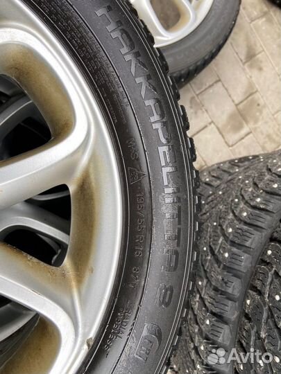 Nokian Tyres Hakkapeliitta 8 195/55 R16 81T