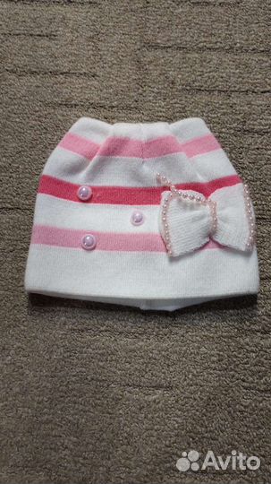 Шапка для девочки новая