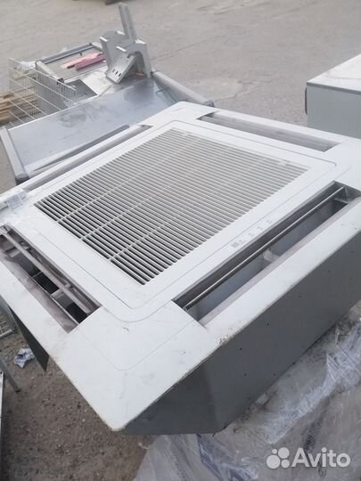 Кондиционер потолочный