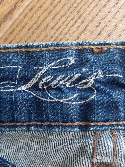 Джинсы р.36 Levi's, massimo dutti