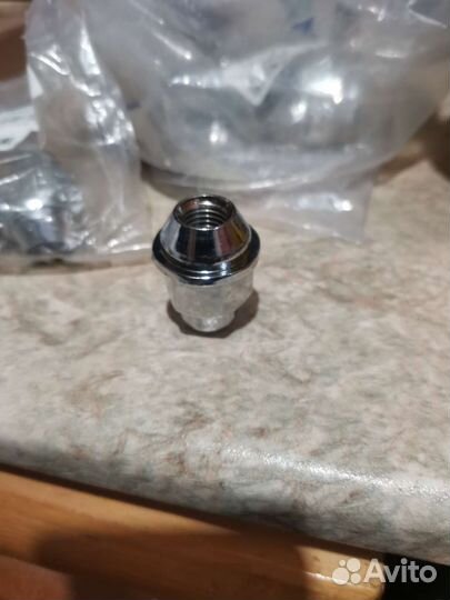 Колесные гайки (штамп. диск) М 12х1,5 Solaris/Rio