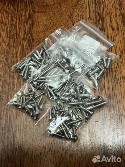 Комлпект винтов для traxxas e-revo2.0