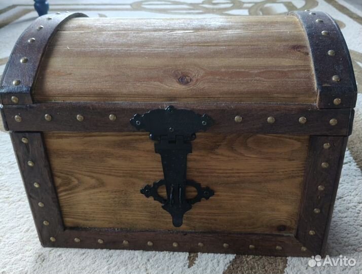 Сундук деревянный большой