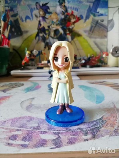 Лот аниме фигурок