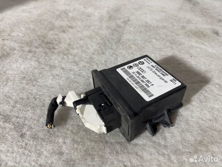 Блок управления корректора фар Volkswagen Golf 7