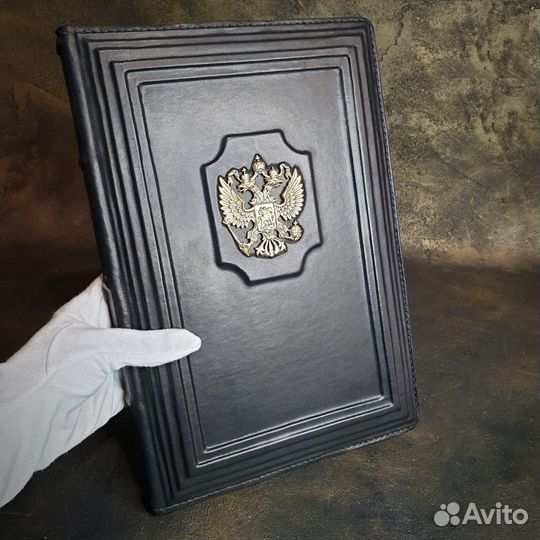 Ежедневник кожа, бронза герб РФ А4