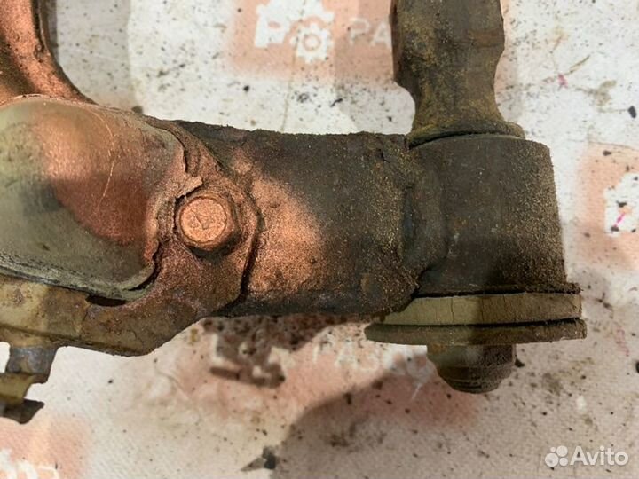 Рычаг подвески верхний передний левый Mitsubishi