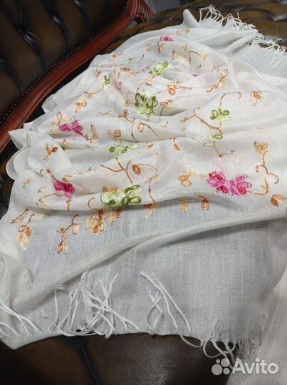 Палантин шерсть/шелк вышивка kenzo италия