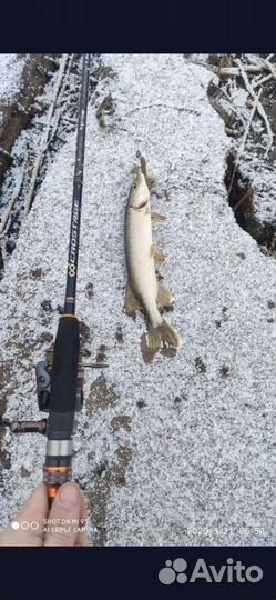 Спиннинг с катушкой