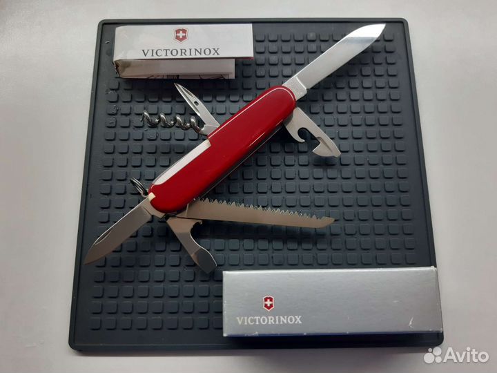 Швейцарский нож Victorinox Camper 1.3613