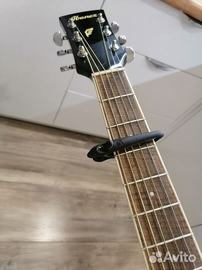 Акустическая гитара Ibanez