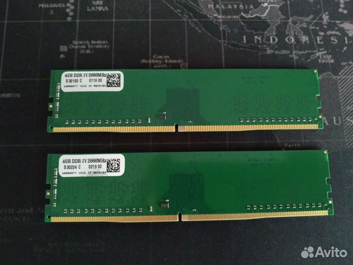 Озу 2 плашки по 4 Гб. DDR4 2666 MHz