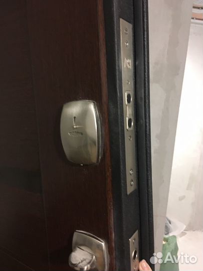Дверь входная металлическая