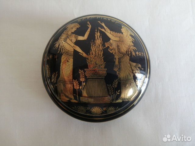 Шкатулка пудреница Олимпиада Греция с позолотой