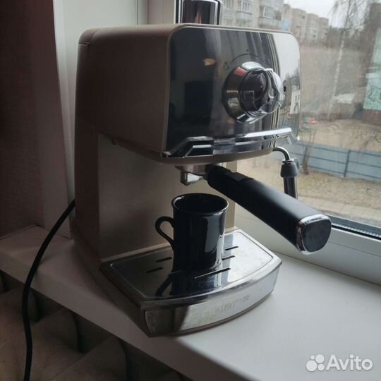 Кофеварка рожковая polaris