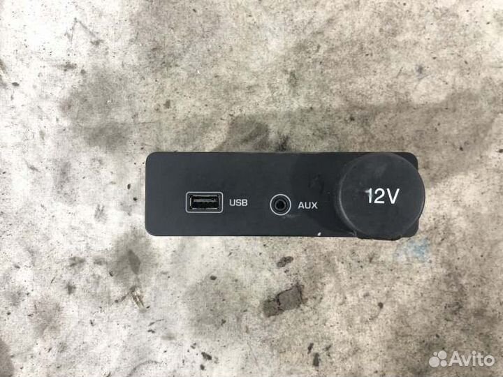 Разъем USB-AUX Land Rover Range Rover Evoque 1