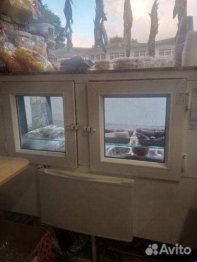 Холодильная витрина бу